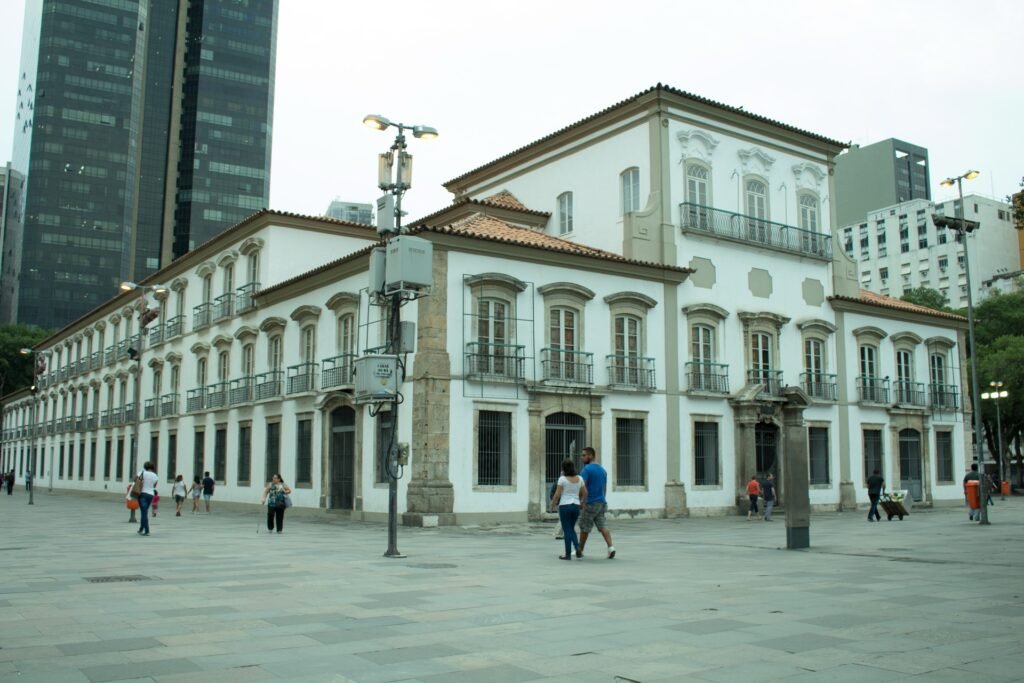 Paço Imperial na Praça XV de Novembro, a poucos minutos da Rua da Quitanda